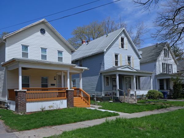 Metal Siding Repair in Salem