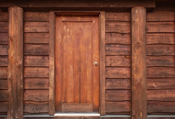 Cost of Log Cabin Siding Installation in Salem