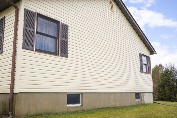 Dutch Lap Siding Repair in Salem