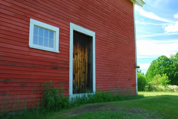 Wood Barn Siding Installation in Salem