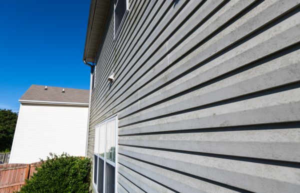 Cost of Vinyl Siding Panel Replacement in Salem