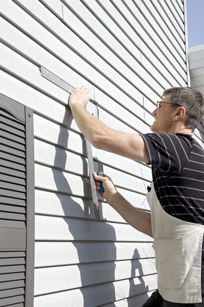 Cost of Vinyl Siding Service in Salem